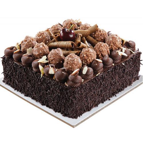 Ferrerro Rochers Cake